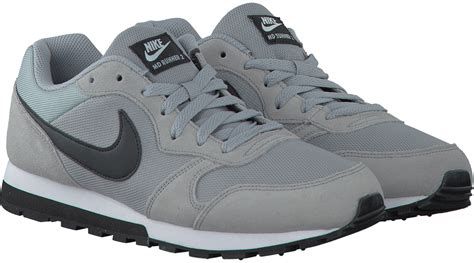 nike grau schwarz amazon|Amazon.com: Gray Nike Shoes.